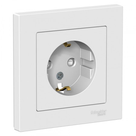 Systeme Electric AtlasDesign Бел Розетка с/з со шторками, 16А, в сборе