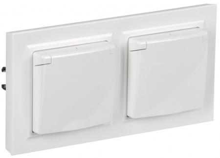 IEK BRITE Белый Розетка с кр. 16А IP44 РСбш10-3-44-БрБ в сборе 2шт